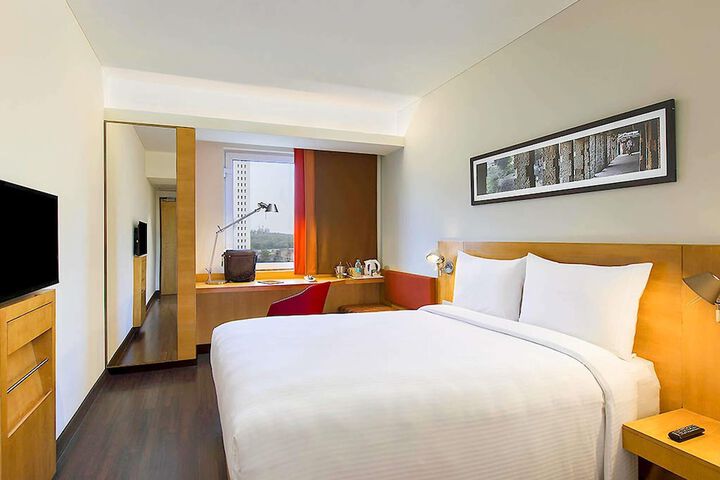 Room 15 of 74