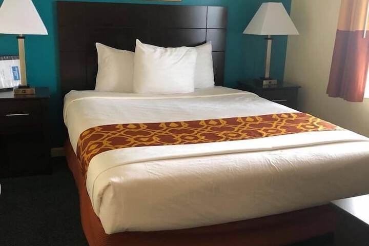 Room 42 of 101