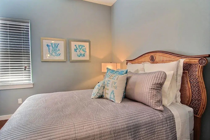 Room 5 of 21