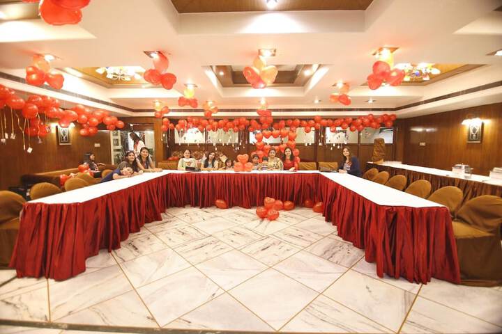 Ballroom/Hall 30 of 42