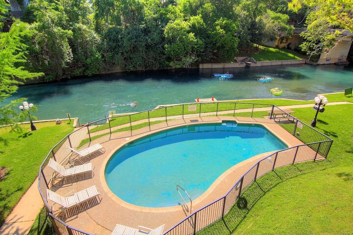 Pool 28 of 37