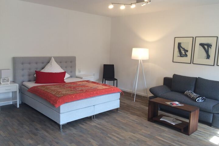 Room 3 of 41