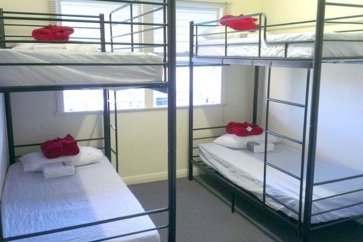 Room 9 of 22