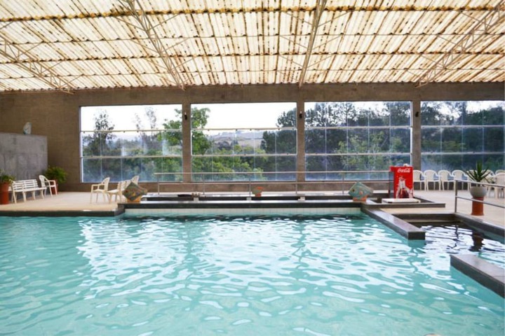 Pool 25 of 47