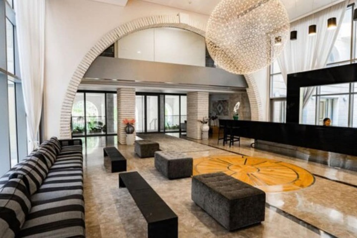 Hotel Interior 4 of 91