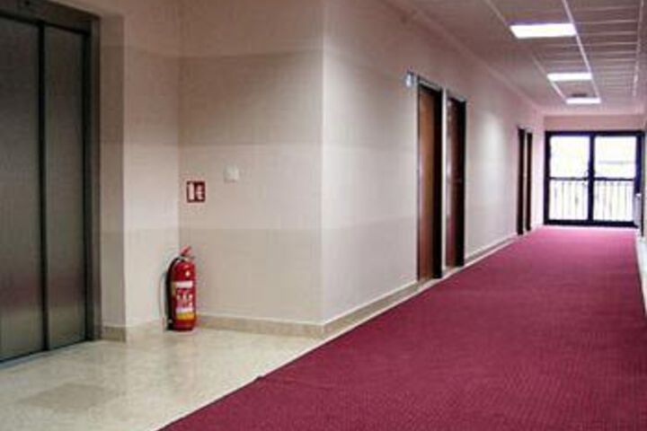 Ballroom/Hall 15 of 30