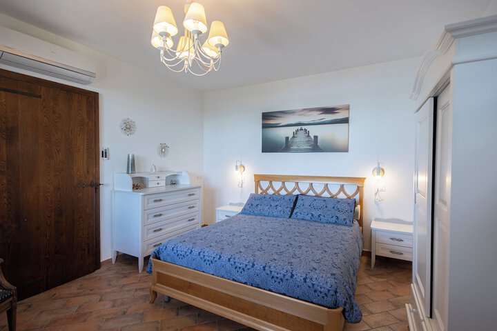 Room 17 of 207