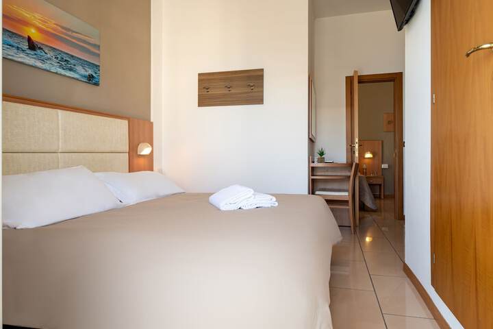 Room 7 of 46