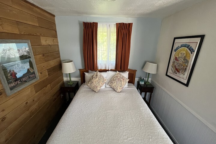 Room 28 of 133