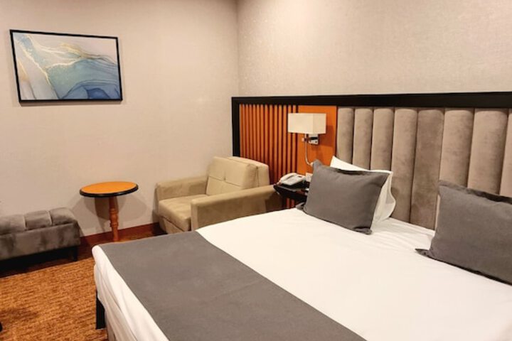 Room 18 of 53