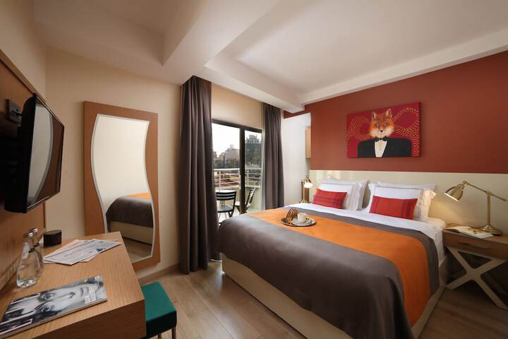 Room 21 of 75