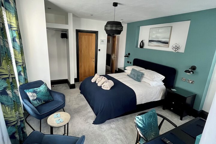 Room 16 of 74