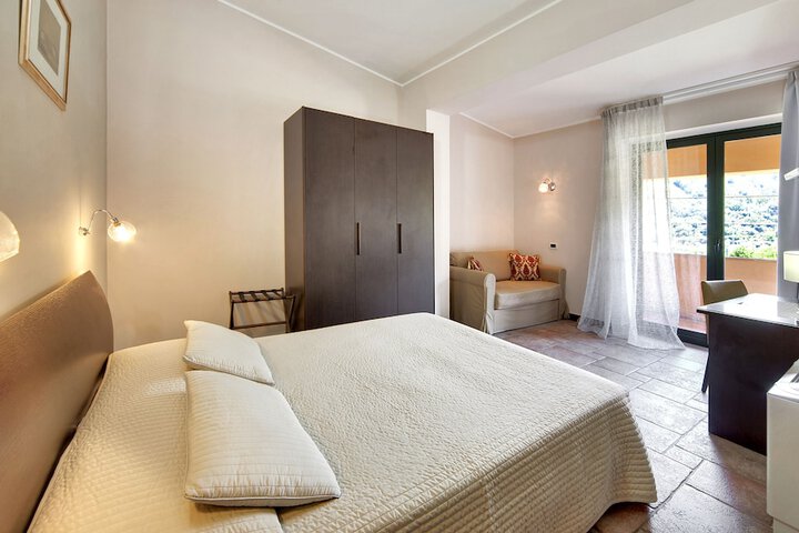 Room 9 of 56