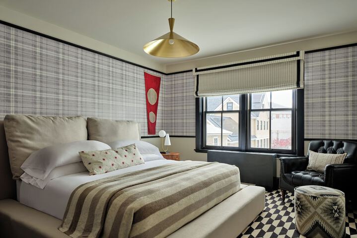 Room 17 of 41