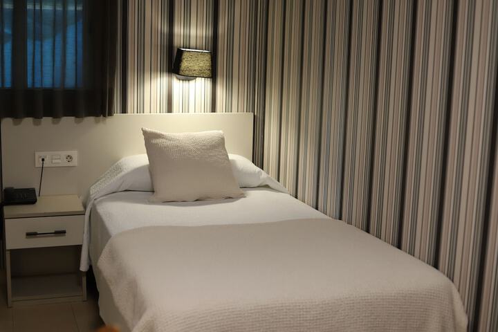 Room 26 of 53