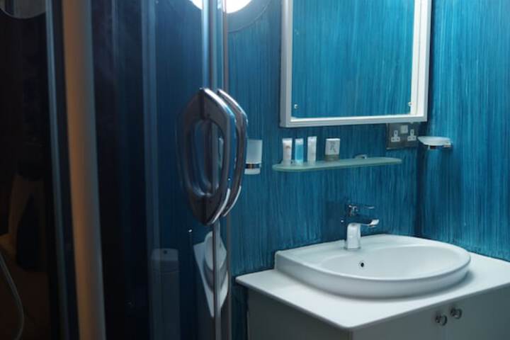 Room 34 of 72