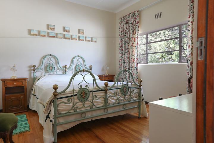Room 10 of 64