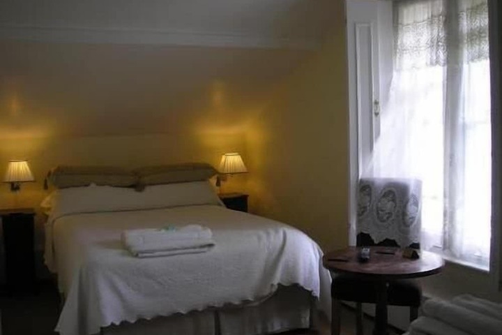 Room 7 of 17