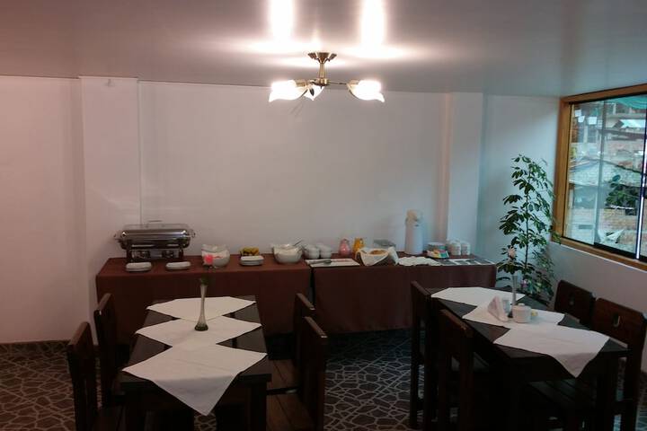 Dining Photos