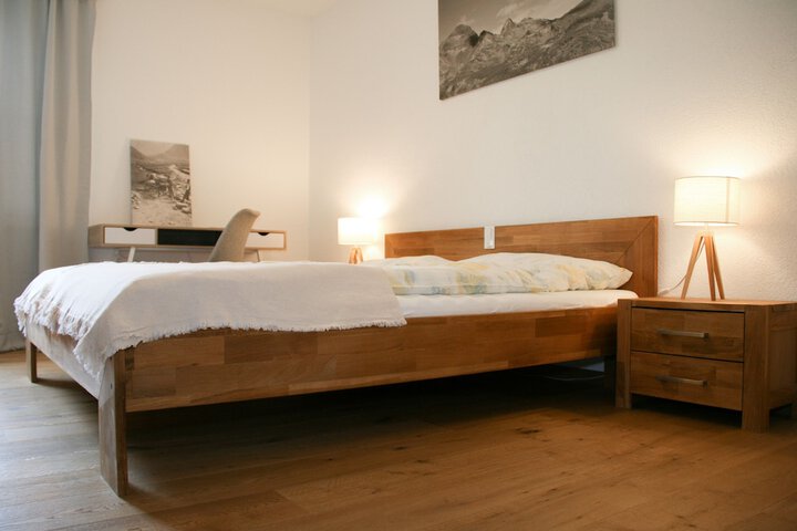Room 18 of 104