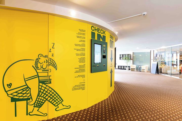 Check-in/check-out kiosk