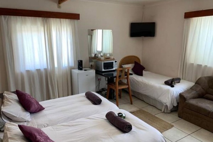 Room 5 of 25