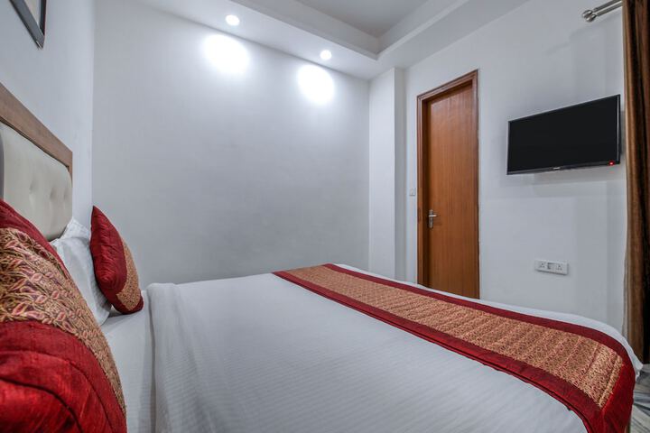 Room 14 of 23