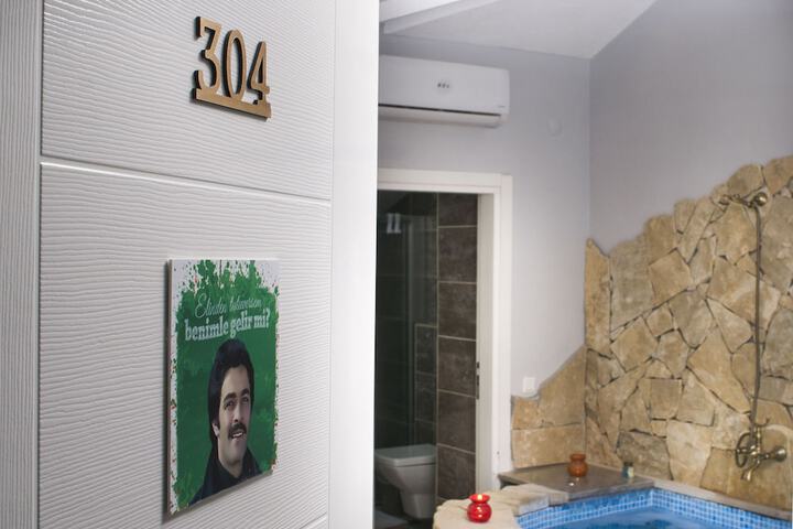 Room 26 of 59