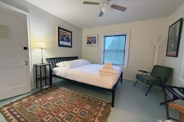 Room 10 of 62