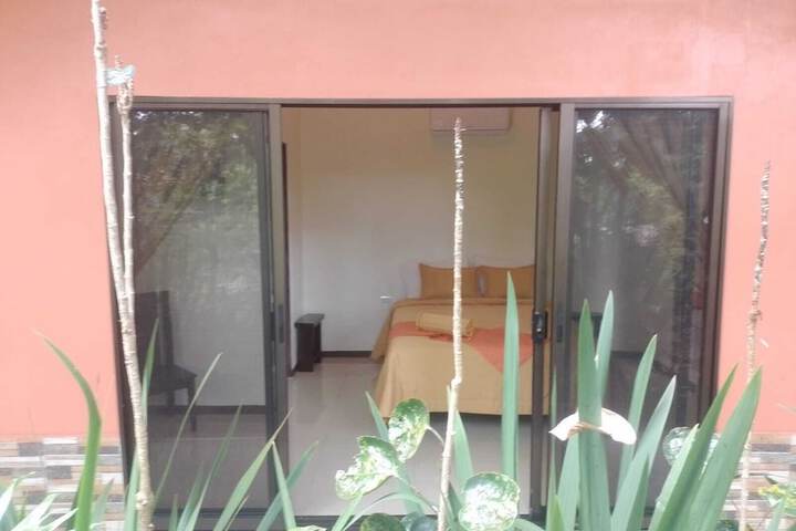 Room 32 of 159