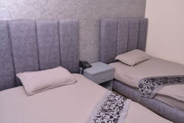Room 5 of 31