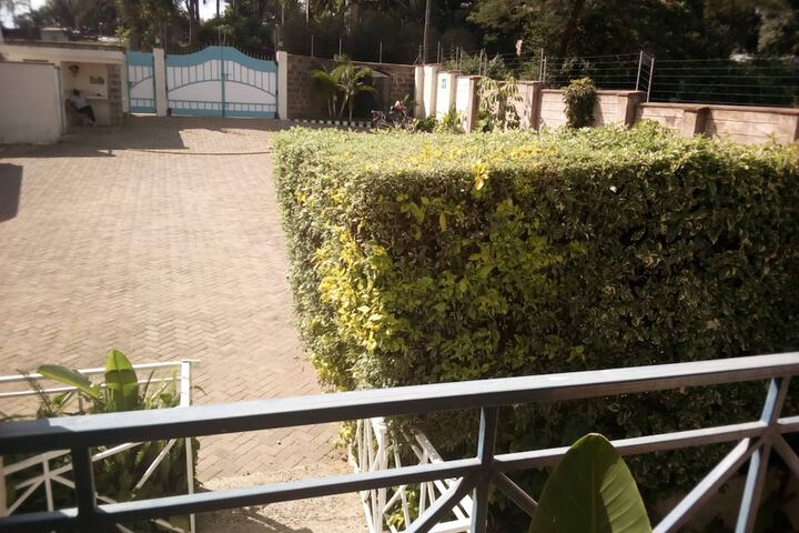 Property Grounds 24 of 26