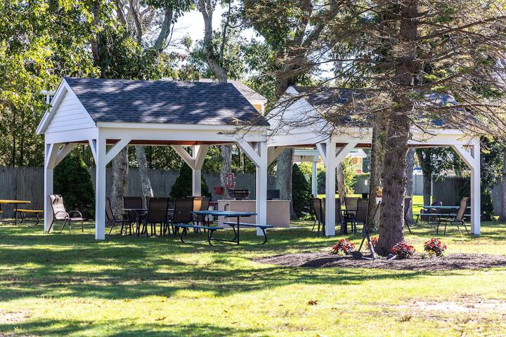 BBQ/picnic area