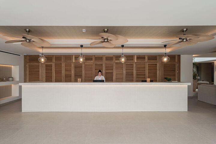 Hotel Interior 10 of 146