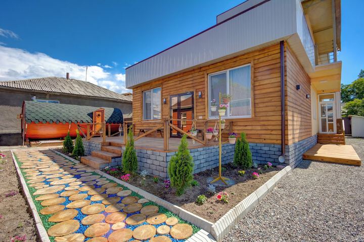 Hillside Karakol B & B