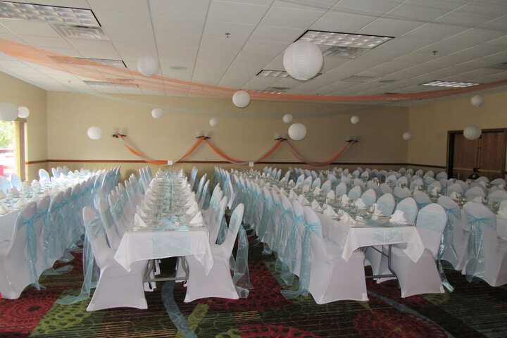 Ballroom/Hall 54 of 60