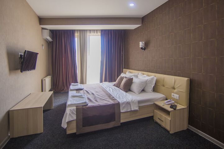 Room 12 of 45