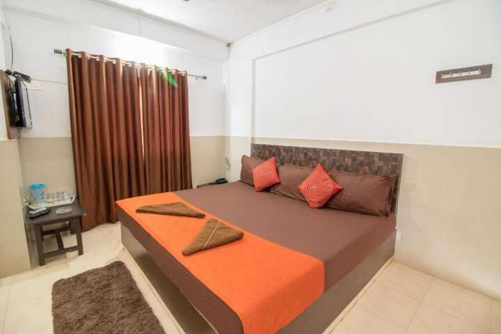Room 3 of 11