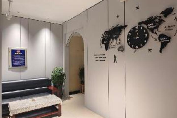 Leju Express Hotel