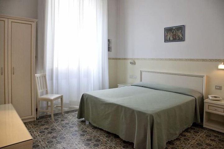 Room 3 of 22