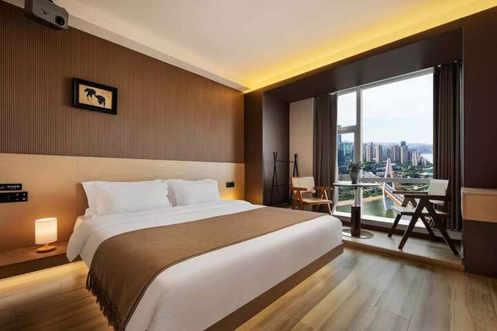 Room 75 of 112