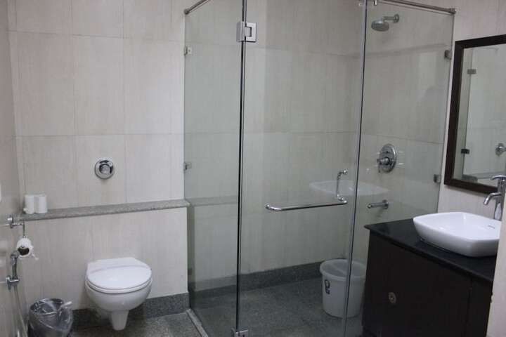 Room 8 of 11