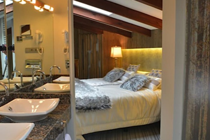 Room 21 of 47