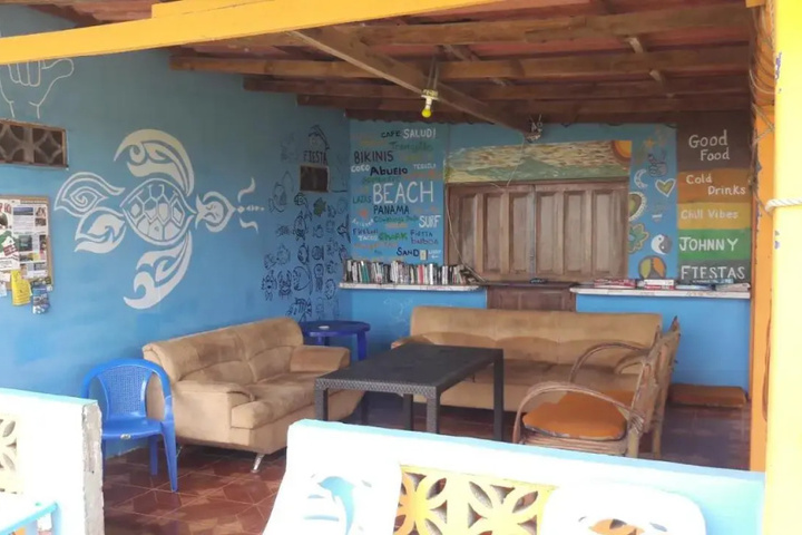 Exterior of Johnny Fiestas