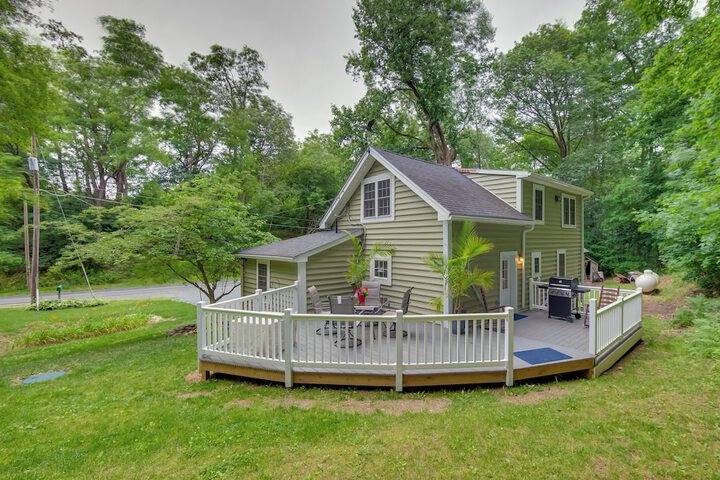 Charming Manheim Cottage w / On-site Animal Viewing