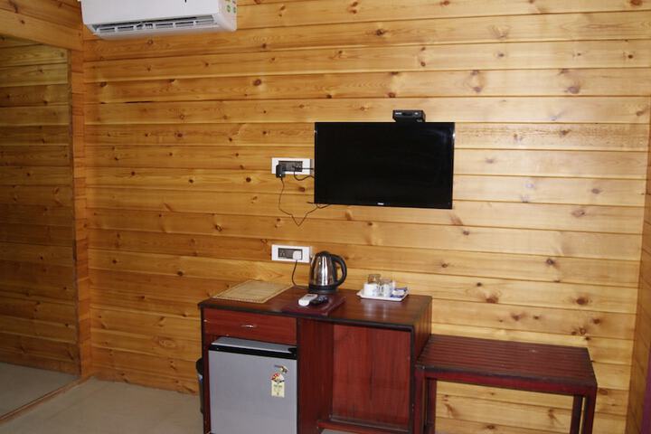 Room 16 of 44
