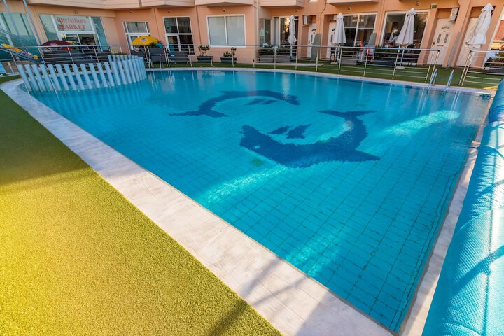 Pool 55 of 80