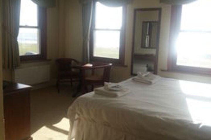 Room 14 of 35