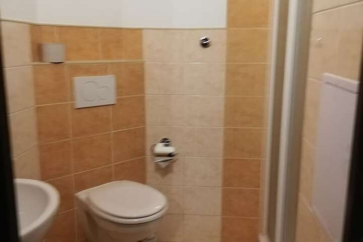 Room 40 of 76