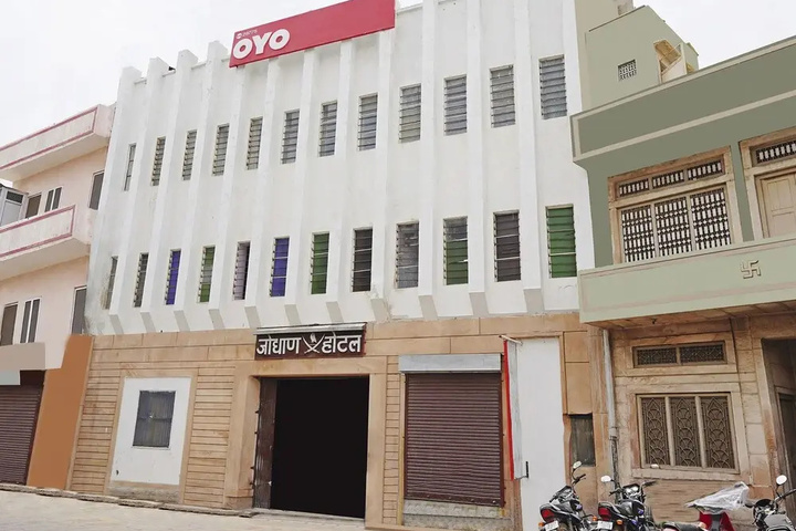 SPOT ON 29775 Jodhana Hotel